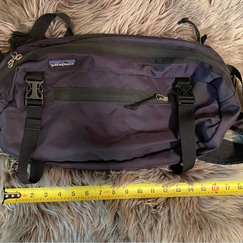 Patagonia Black Men's Crossbody Sling Bag